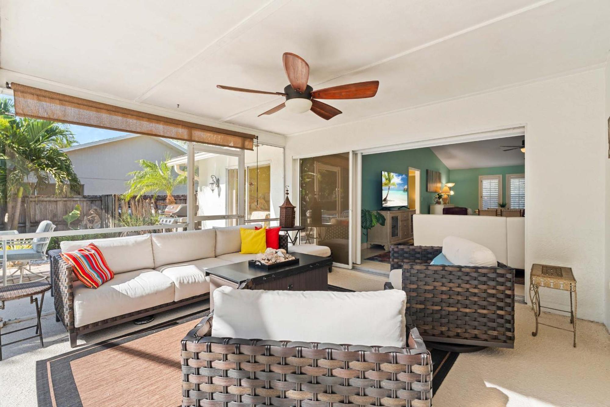Pet Friendly Pool Home In River Reach Of Naples Fl 외부 사진